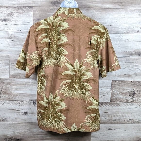 Joe Marlin* Men's Short Sleeve Button Down Curved Hem Chest Pocket Shirt~ Size M - Picture 2 of 9